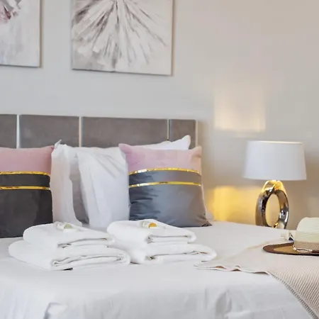 Glimpse Of The By Homie Vakantiehuis *