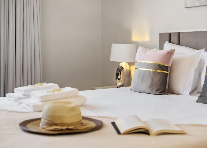 Glimpse Of The By Homie