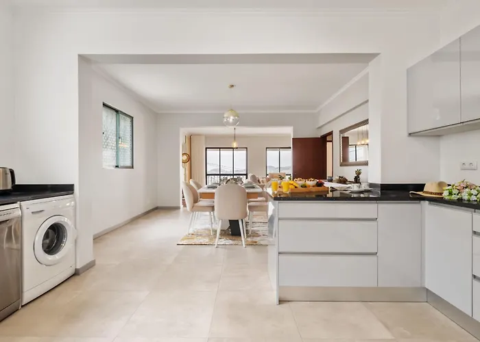 Glimpse Of The By Homie