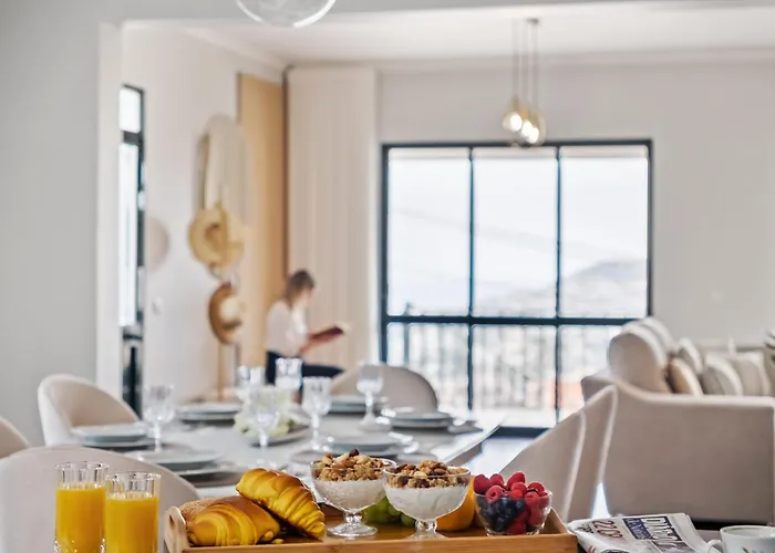 Glimpse Of The By Homie