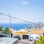 Glimpse Of The By Homie Holiday home