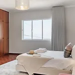 Glimpse Of The By Homie Holiday home *