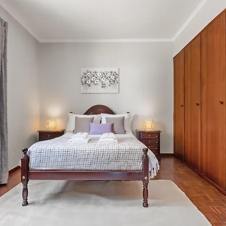 Glimpse Of The By Homie Feriehus Funchal (Madeira)